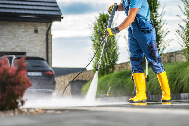 Why Choose Our Certified Pressure Washing Experts for Your Project Needs in Ellendale, ND?